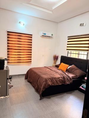 Spacious Downstairs Bedroom Inside a Shared Apartment, Bera Estate Chevron, Lekki, Lagos, Self Contain (single Rooms) for Rent