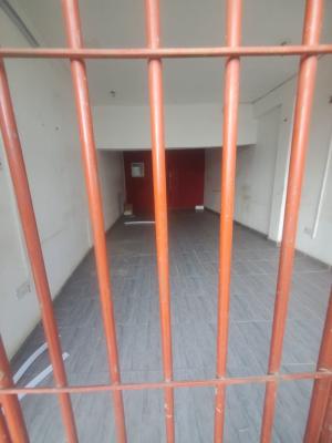 Strategic Shop Facing The Express Road, Lakowe, Ibeju Lekki, Lagos, Shop for Rent