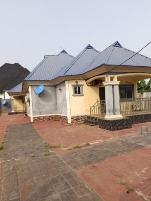 3 Bedroom Bungalow with 2 Bedroom Attached, Benin-auchi Road, Uhunmwonde, Edo, House for Sale