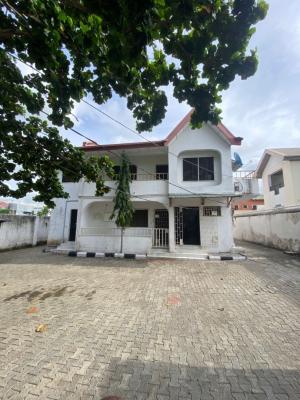 3 Bedroom Apartment, Off Durosimi Etti, Lekki Phase 1, Lekki, Lagos, Flat / Apartment for Rent