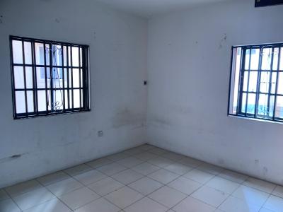 2 Bedroom Apartment, Alagomeji, Alagomeji, Yaba, Lagos, Flat / Apartment for Rent