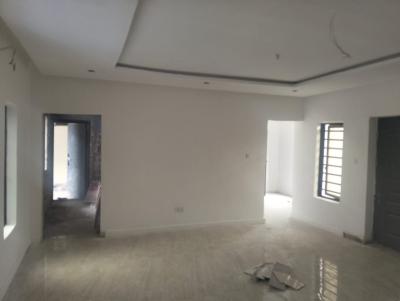 a Nice and Spacious 3 Bedrooms Flat in Estate on Fully Tarred Road., Zone 6, Wuse, Abuja, Flat / Apartment for Rent