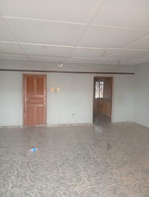 Spacious 3bedroom with 2 Toilet/bath with Wardrope Kitchen Cabinet, Okunola Egbeda Alimosho, Egbeda, Alimosho, Lagos, Flat / Apartment for Rent