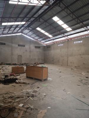 Warehouse of 328sqm Facing The Main Road, Trailer Enter, Aleshinloye Market, Jericho, Ibadan, Oyo, Warehouse for Rent