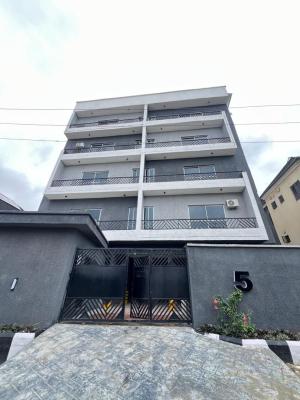Beautiful Spacious 2 Bedroom Apartment with a Pool , Elevator, Ikate, Lekki, Lagos, Flat / Apartment for Sale