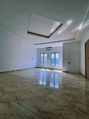 Spacious Master Bedroom, Lekki, Lagos, Flat / Apartment for Rent