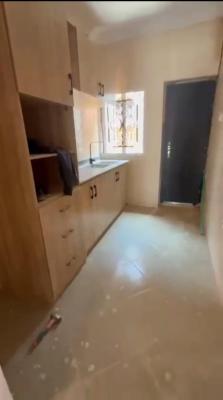 Lovely 2 Bedroom Flat, Ijesha, Surulere, Lagos, Flat / Apartment for Rent