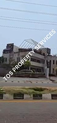Prime Commercial Property, Along Admiralty Way, Lekki Phase 1, Lekki, Lagos, Restaurant / Bar for Sale