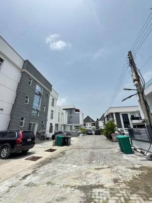 Nice Spacious 3  Bedroom Apartment, Orchid Road, Lekki Expressway, Lekki, Lagos, Flat / Apartment for Rent