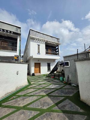 5bedroom Fully Detached Duplex    Amenities:  - [ ] Fitted Kit, Ajah, Lagos, Detached Duplex for Sale