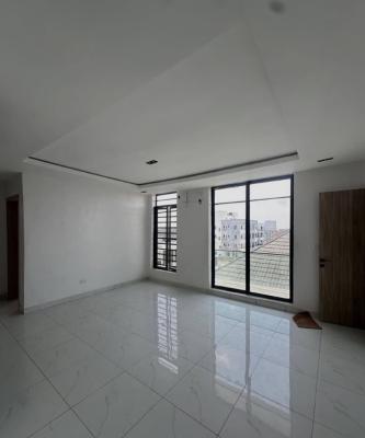 Well Maintained 2 Bedroom Apartment, Lekki, Lekki Phase 1, Lekki, Lagos, Flat / Apartment for Rent