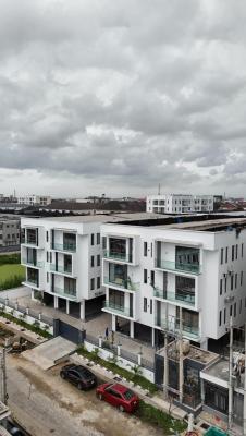 Fully Serviced  3 Bedroom Apartment with a Pool, Elevator, Lekki Phase 1, Lekki, Lagos, Flat / Apartment for Sale