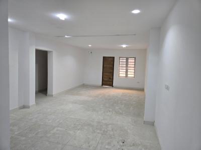 2 Bedroom Flat, Richmond Pearl Estate Road Off Freedom Way Lekki, Lekki Phase 1, Lekki, Lagos, Flat / Apartment for Sale
