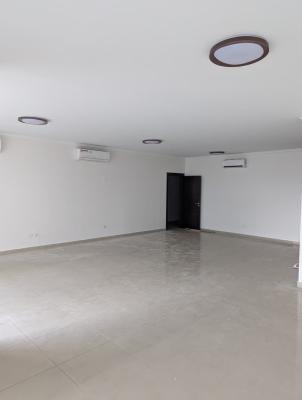 an Ocean View 3 Bedroom Serviced Apartment with 1 Room Savants Quarter, Banana Island, Ikoyi, Lagos, Flat / Apartment for Sale