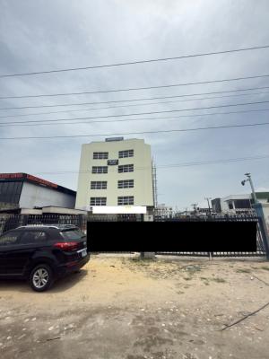 Commercial Spaces Available --- Expressway Facing  Near Vgc, Lekki, Lagos, Plaza / Complex / Mall for Rent