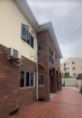 Self-serviced 3 Bedroom En-suite Flat with an Enclosed Fitted Kitchen, Lekki Phase 1, Lekki, Lagos, Flat / Apartment for Rent
