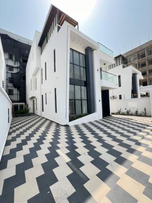 Elegantly Detailed 5 Bedroom Fully Detached Home, Lekki Phase 1, Lekki, Lagos, Detached Duplex for Sale