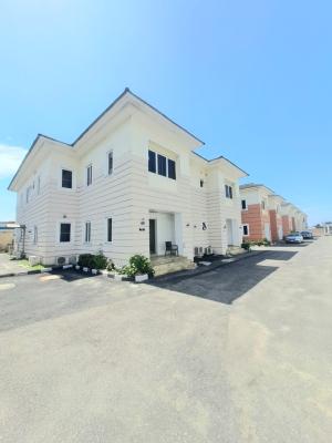Well-built Serviced 5 Bedroom Semi-detached with Bq, Lekki Phase 1, Lekki, Lagos, Semi-detached Duplex for Rent