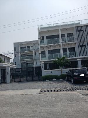 Serviced 3 Bedroom En-suite Flat with an Enclosed Fitted Kitchen/pantr, Lekki Phase 1, Lekki, Lagos, Flat / Apartment for Rent