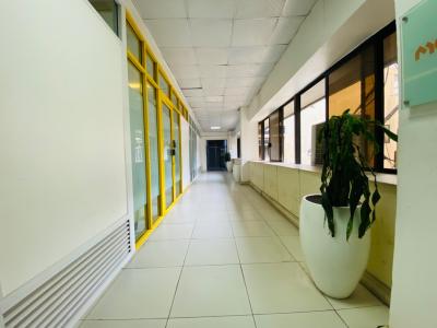 300 Square Meters Executive Office Space, Victoria Island Central, Victoria Island (vi), Lagos, Office Space for Rent