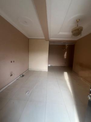 Spacious Luxury 2 Bedroom Flat Upstairs, Mobil Road Ilaje, Ajah, Lagos, Flat / Apartment for Rent