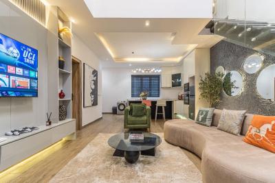 Luxury 1 Bedroom Loft with Swimming Pool, Lekki, Lagos, Mini Flat (room and Parlour) Short Let