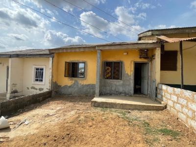 2 Bedroom Flat, Nia Senior Quarters, Lugbe District, Abuja, Flat / Apartment for Rent