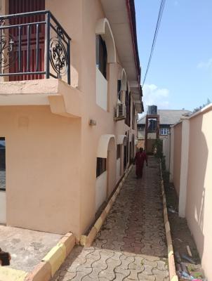 2 Bedroom Pop in The Sitting Room, All Room Ensuite, Upstairs, Welfare Hospital Area, Old Ife Road,, Alakia, Ibadan, Oyo, Semi-detached Bungalow for Rent