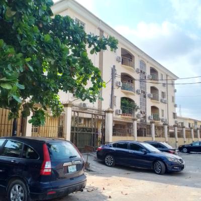 Very Spacious and Furnitured 3bedroom Flat at Anthony, Maryland Anthony, Anthony, Maryland, Lagos, Flat / Apartment for Rent
