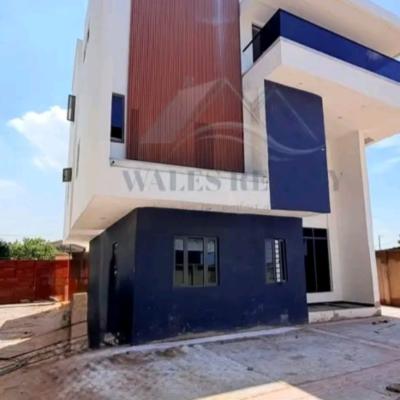Distinct and Pleasing 5 Bedroom Fully Detached Duplex, Maryland, Lagos, Detached Duplex for Sale
