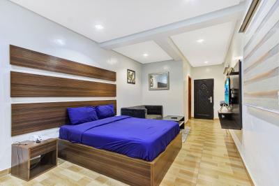 Service Luxurious Juicy Studio Apartment at Lekki Phase 1, Off Freedom Way Ikate Lekki Phase 1, Lekki Phase 1, Lekki, Lagos, Self Contain (single Rooms) for Rent