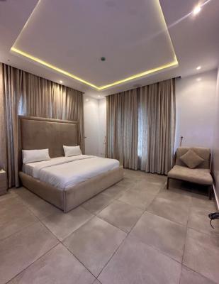 2 Bedroom Apartment in The Heart of Lekki Phase 1, Lekki Phase 1, Lekki Phase 1, Lekki, Lagos, Flat / Apartment Short Let