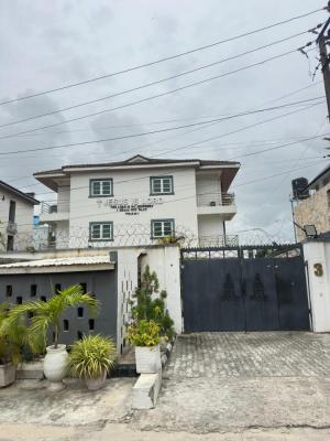 Spacious Luxury 3 Bedroom Apartment with in a  Serene Environment, Lekki, Lekki Phase 1, Lekki, Lagos, Flat / Apartment for Sale