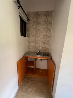 Studio Apartment Upstairs, Taiye Olowu 12 Lekki Phase 1 Admiralty, Lekki Phase 1, Lekki, Lagos, Self Contain (single Rooms) for Rent