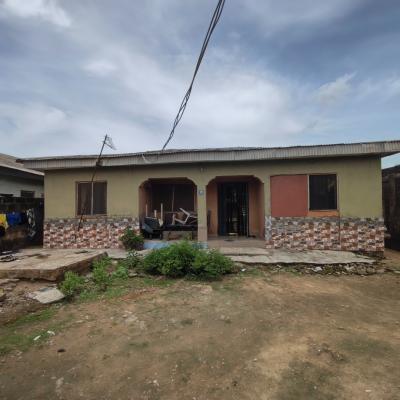 4 Bedroom Bungalow Ensuit, Short Drive From Ibafo Bus Stop, Oyebi Street, Ibafo, Ogun, Detached Bungalow for Sale