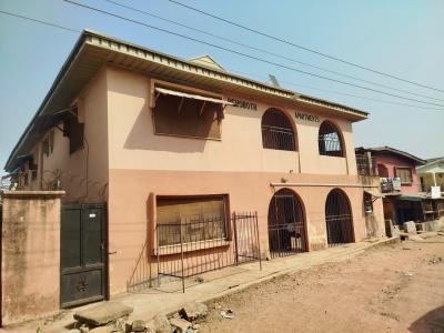 Available  a Fully Functioning Hostel Containing 20 Units O, 2-minute Walk to University of Ibadan; Very Accessible, Ibadan, Oyo, House for Sale
