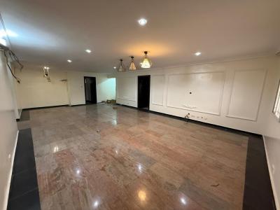 Self-serviced 2 Bedroom En-suite Flat. It Comes with an Enclosed Fitte, Lekki Phase 1, Lekki, Lagos, Flat / Apartment for Rent