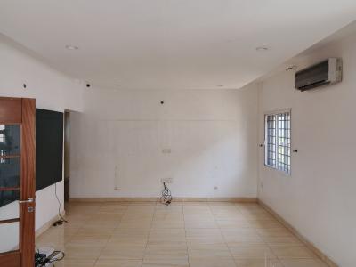 3 Bedrooms (all En-suite) Tastefully Finished 1st Floor Flat, Off Mobolaji Johnson Place, Lekki Phase 1, Lekki, Lagos, Flat / Apartment for Rent