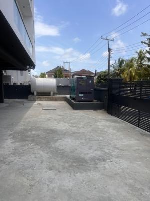 Newly Built and Spacious 2 Bedroom Apartment with Swimming Pool and Gy, Lekki Phase 1, Lekki, Lagos, Flat / Apartment for Sale