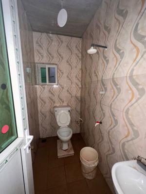 Self Contain, Ogombo, Ogombo, Ajah, Lagos, Self Contain (single Rooms) for Rent