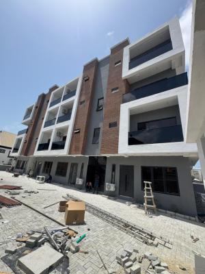 Three (3) Bedroom Maisonette, Lekki Phase 1, Lekki, Lagos, Flat / Apartment for Sale