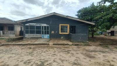 a Completed Bungalow of 2bedroom Flat, Olutoye Street , Agric Ikorodu Lagos, Agric, Ikorodu, Lagos, Detached Bungalow for Sale