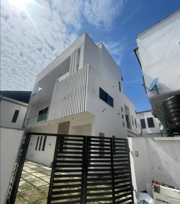 Spacious Property with Gorgeous Parking, Orchid Road, Lekki Phase 1, Lekki, Lagos, Detached Duplex for Sale