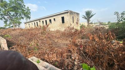 Distress 1 Plot of Land Measuring 600 with Structure, Imokun Yewa Road, Epe, Lagos, Mixed-use Land for Sale
