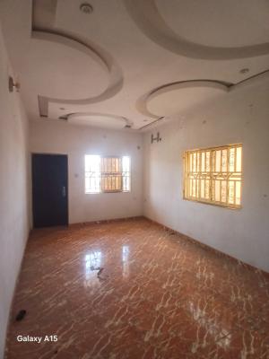 Well Bult 2 Bedrooms Flat, By American International School, Durumi, Abuja, Flat / Apartment for Rent