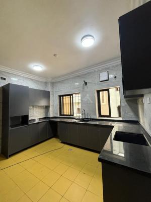 3 Bedroom Apartment with Bq, Lekki Phase 1, Lekki, Lagos, Flat / Apartment for Rent
