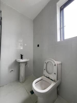 Luxury 2 Bed Apartment in an Estate with 24hrs Light, Chisco Road, Ikate, Lekki, Lagos, Flat / Apartment for Rent
