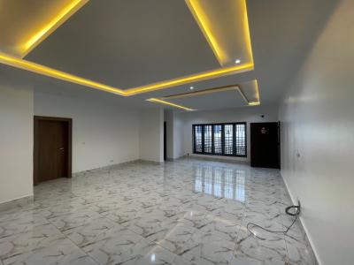 Luxury and Spacious Three Bedrooms with Bq, Wuye Dakibiu Abuja., Wuye, Abuja, Flat / Apartment for Rent
