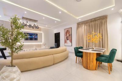 Lux 2 Bedroom with Rooftop Pool, Gym, Lekki Phase 1, Lekki, Lagos, Flat / Apartment Short Let
