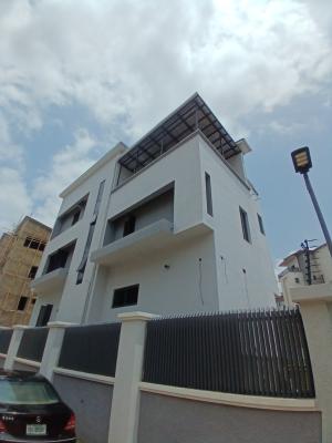 Well Built 5 Bedroom Detached Duplex with a Swimming Pool, Guzape Abuja Diplomatic Zone, Guzape District, Abuja, Detached Duplex for Sale